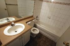 630 17 Ave SW - Bachelor 1 Bath - Photo 5