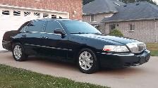 2006 LINCOLN TOWN CAR FOR SALE.