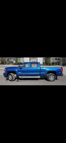 2018 Chevy Silverado 3500 High Country Duramax - Photo 2