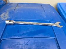 Mac Tools Flexible Socket Combination Wrench 1 1/16' Spanner