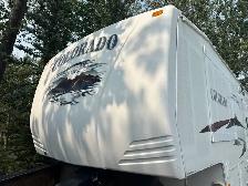 Camper fifth wheel trailer 32’ 2007 Dutchman Colorado by THOR - Photo 3