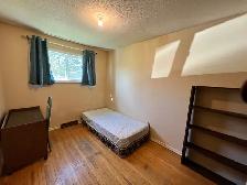 Room for rent $595