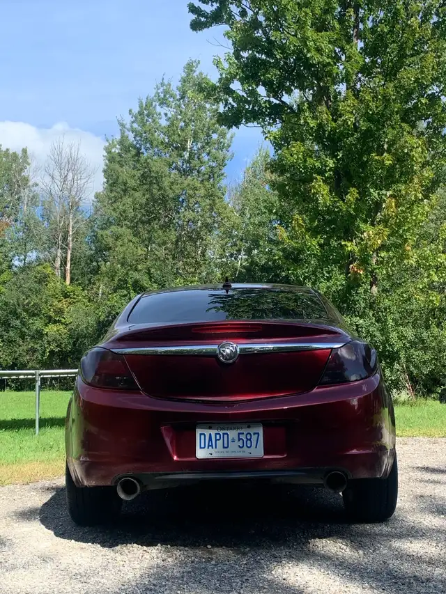 2011 buick regal 43,000kms