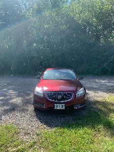 2011 buick regal 43,000kms - Photo 2