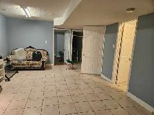 share bedroom  in basement 600 each or 1200  2 person can share - Photo 2