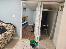 share bedroom  in basement 600 each or 1200  2 person can share - Photo 4