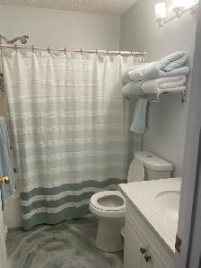 Spacious Extra Large Room for Rent - Photo 8