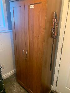BROWN 5 SHELF CABINET