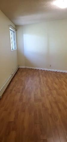Three bedroom apartment for rent at 2511-109 Street - Photo 6