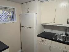 Cozy 1 bed, 1 bath basement suit - Photo 23