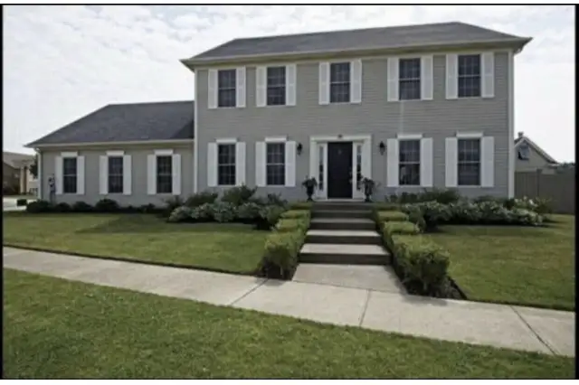 IN LAW SUITE Separate entrance 2 bedroom 1200sq/ft basement apar