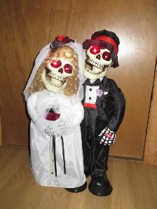 HALLOWEEN COUPLE MARIE CHANTENT DANSENT YEUX CLIGNOTTES NEUF - Photo 4