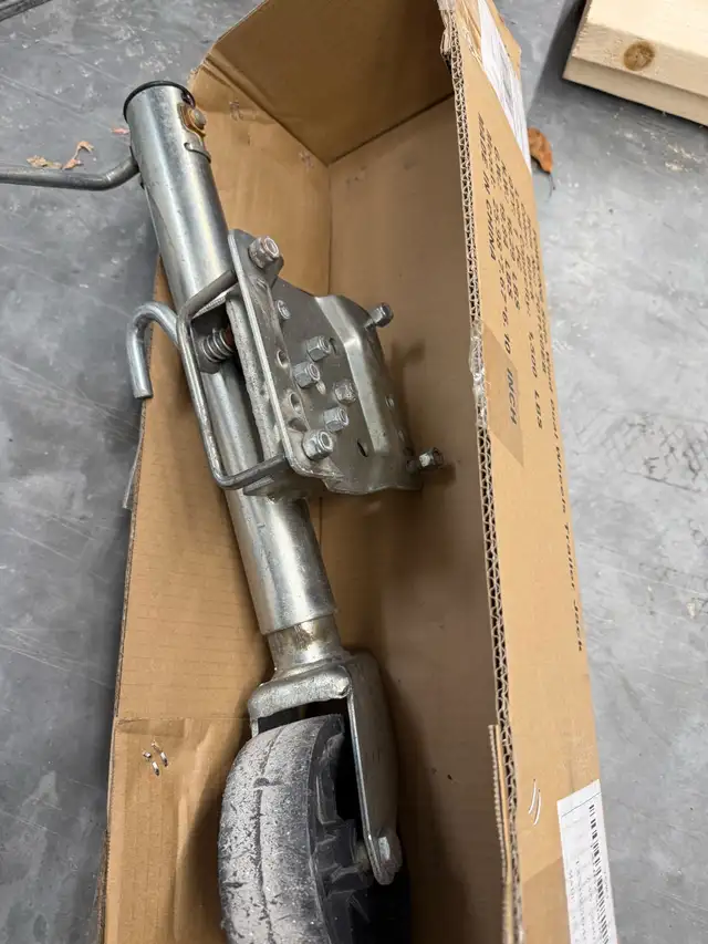 1200lb Rolling Trailer Jack