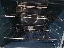 GE 24' White Slide-in Front Control Electric Coil Top Stove Oven - Photo 3