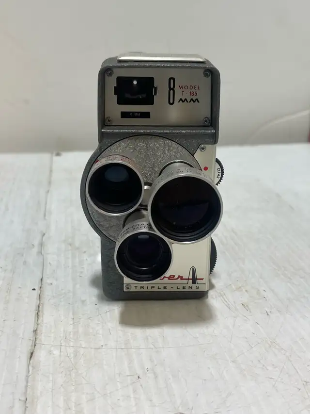 Revere 8mm Model T-185 Cine Camera