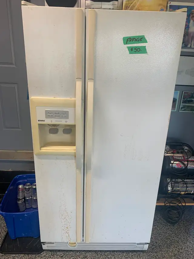 SIDE BY SIDE FRIDGE AND FREEZER