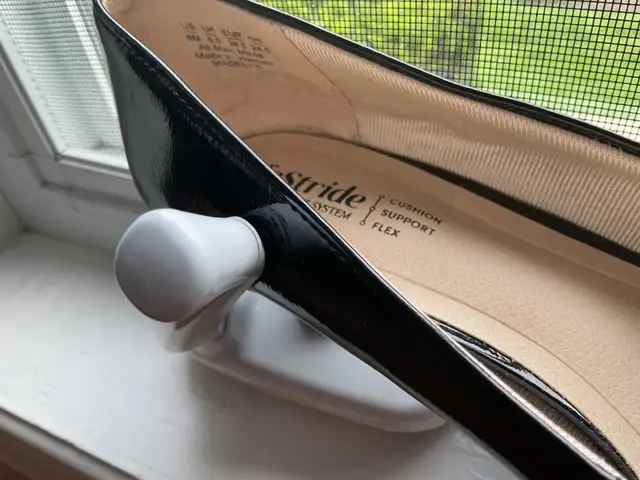LADIES DRESS SHOES