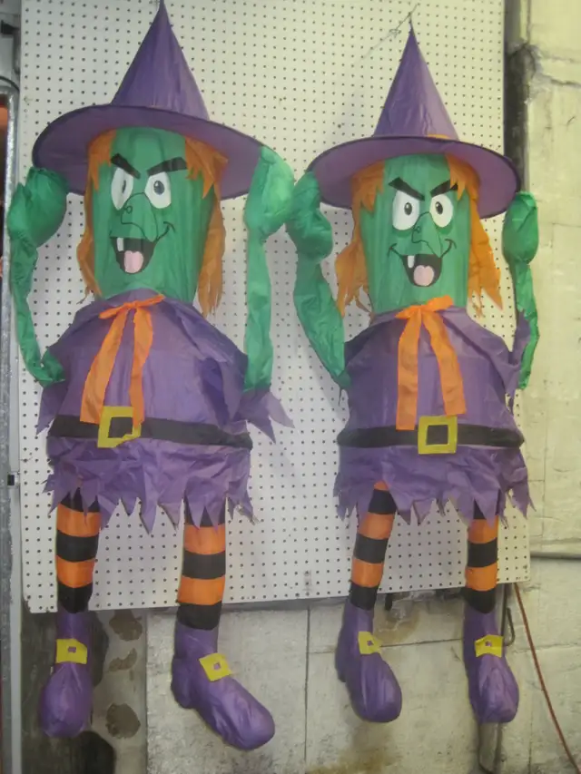 HALLOWEEN 2 GR SORCIERES JUMELLE EN NYLON NEUVE