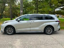 Toyota. Sienna 2021 for  Sale - Photo 2
