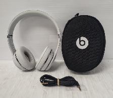 (N94379-10) Beats A1796 Solo3 Wireless Headphones