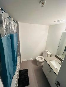 PRIVATE ROOM AVAILABLE IN NORTHYORK - Photo 4