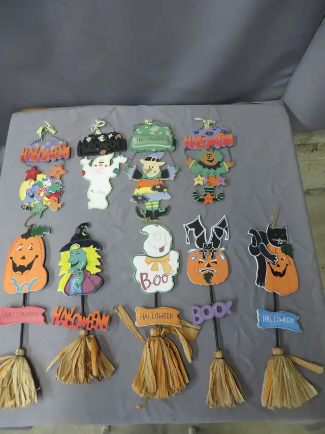 HALLOWEEN 9 DECOS SUR BATON