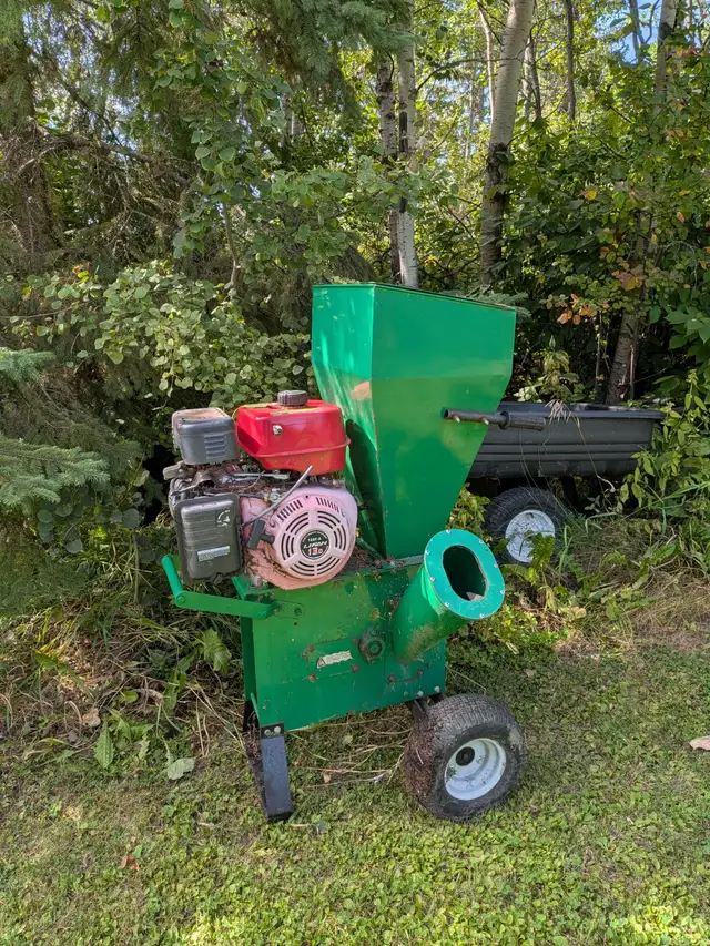 Wood Chipper/Shredder - 13HP gas