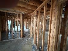 looking for construction helper - Photo 2