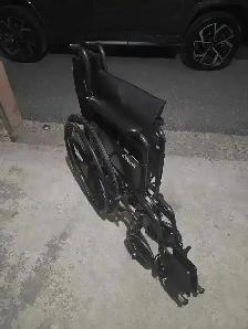 Wheelchair - Great Condition - Photo 3