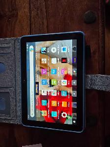 kindle fire HD8 A1 très belle - Photo 2