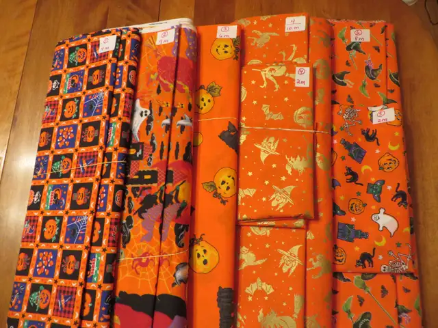 HALLOWEEN TISSUS/MATERIEL BEAUCOUP DE CHOIX