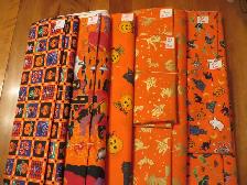 HALLOWEEN TISSUS/MATERIEL BEAUCOUP DE CHOIX