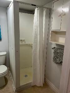 Furnished Bachelor Apt for Rent - Photo 9