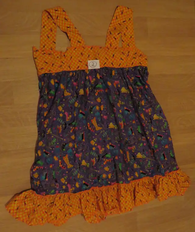COSTUME HALLOWEEN ROBE BRETELLE FAIT MAIN PORTE 1 FOIS TB ETAT