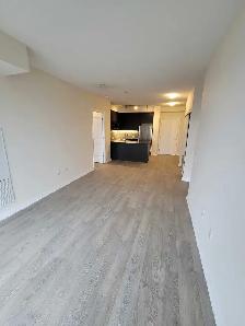 Large 2 1 Bedroom Condo | 2 Bath | Large Den | Near Kipling Stn - Photo 3