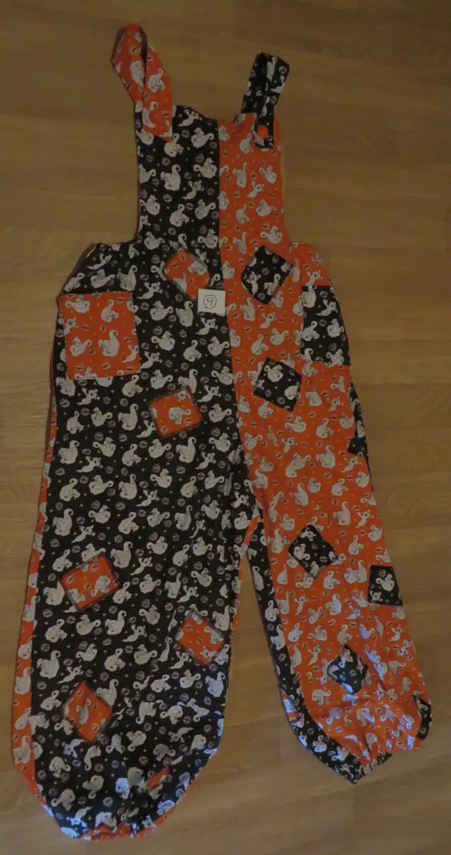 COSTUME HALLOWEEN SALOPPETTE FAIT MAIN PORTE 1 FOIS TB ETAT