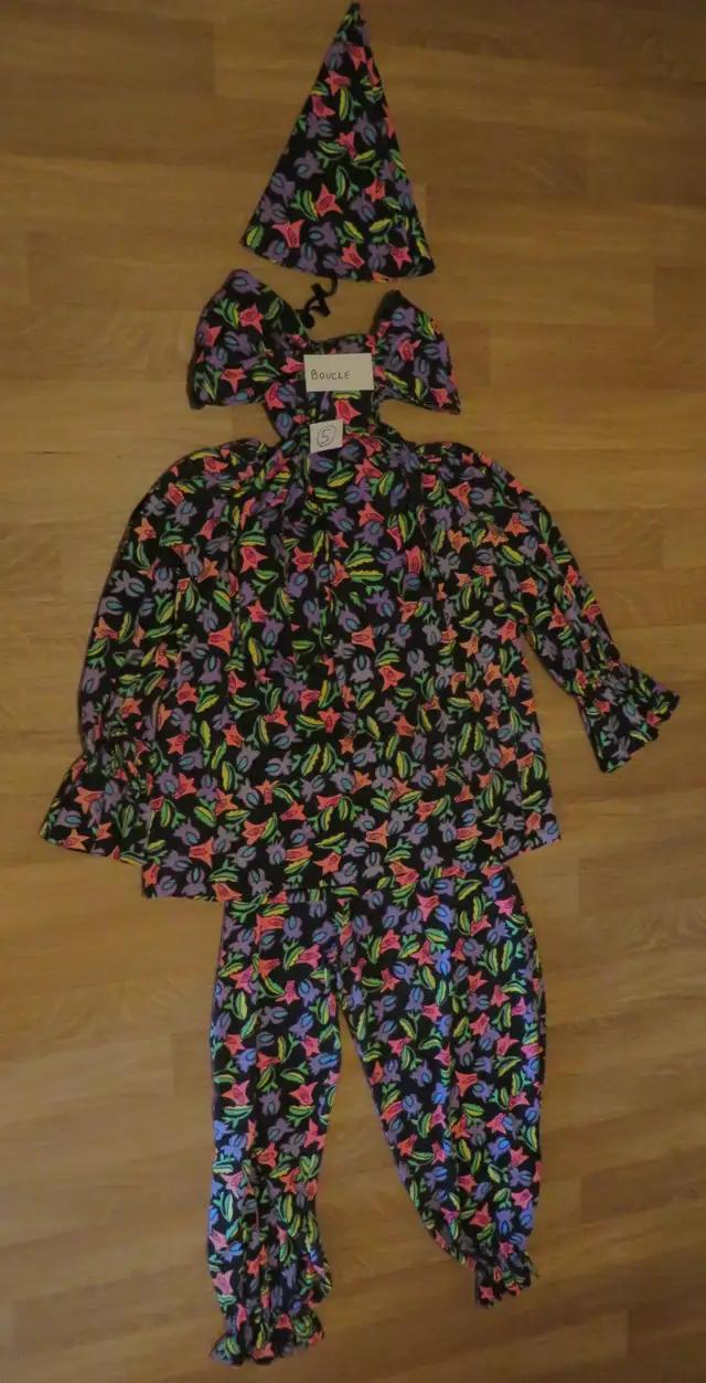 COSTUME HALLOWEEN CLOWN 2 MORC FAIT MAIN PORTE 1 FOIS TB ETAT