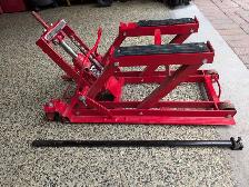 Motorcycle/ATV Jack