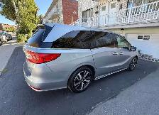 2020 Honda Odyssey Touring - Photo 2