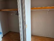FURNISHED RM IN SHARED 2BDRM CONDO MIDTOWN - Photo 2