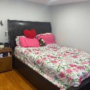 Scarborough-Large Furnished Room with Attached Private Bathroom - Photo 2