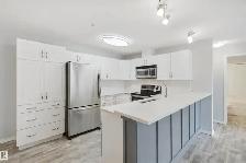 Renovated Pet-Friendly 2 Bed   Den Oxford Condo, Titled Parking - Photo 3