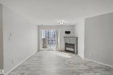 Renovated Pet-Friendly 2 Bed   Den Oxford Condo, Titled Parking - Photo 4