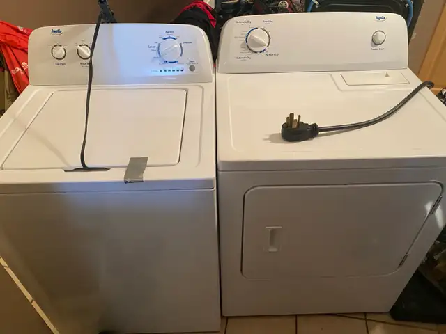 Inglis Washer and Dryer Set