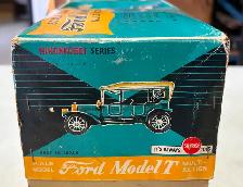 Tin Lithograph Battery-Operated "Ford Model T" Toy Car (Japan) - Photo 4