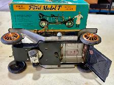 Tin Lithograph Battery-Operated "Ford Model T" Toy Car (Japan) - Photo 6