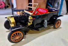 Tin Lithograph Battery-Operated "Ford Model T" Toy Car (Japan) - Photo 8