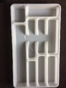 GRAND CONTENANT D'USTENSILES DE CUISINE 20'LONGx11'LAR: $20.00