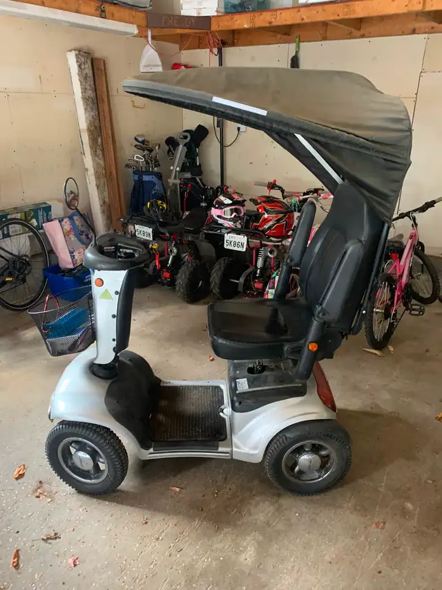 Mobility scooter