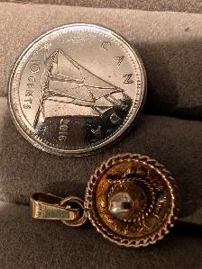 14K Gold 3-D Sombrero Hat Pendent in New Condition! - Photo 3